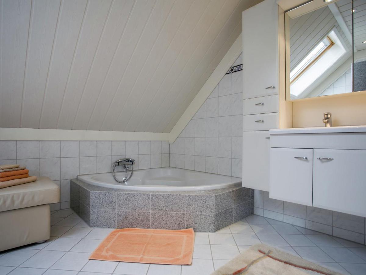 Boutique Apartment In Ritthem With Terrace 外观 照片